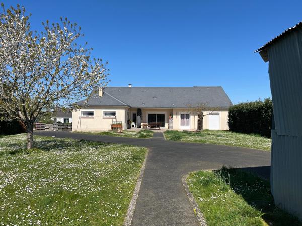 maison 200 M2 a ST MAUR