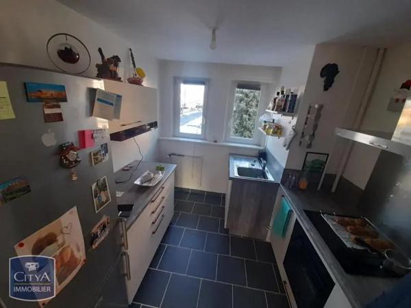 Appartement à louer 3 pièces 72m² Belfort (90000)