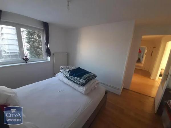 Appartement à louer 3 pièces 72m² Belfort (90000)