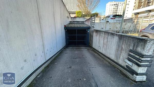 Parking à louer Rixheim (68170)