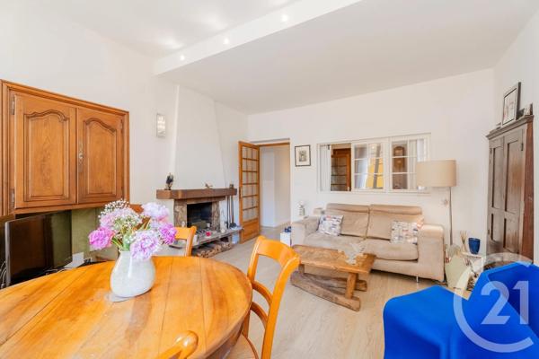 Appartement F4 à vendre  4 pièces - 74,09 m 2   NICE  - 06