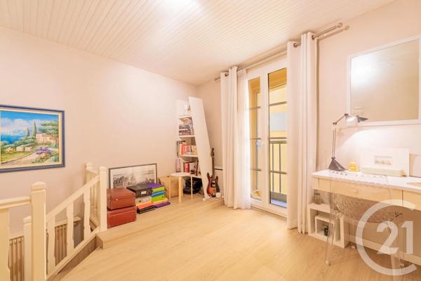 Appartement F4 à vendre  4 pièces - 74,09 m 2   NICE  - 06