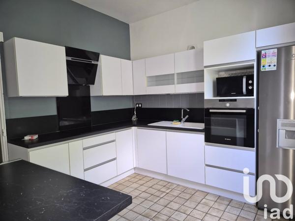 Maison à vendre 6 pièces 140 m² Saint-Pierre-du-Perray