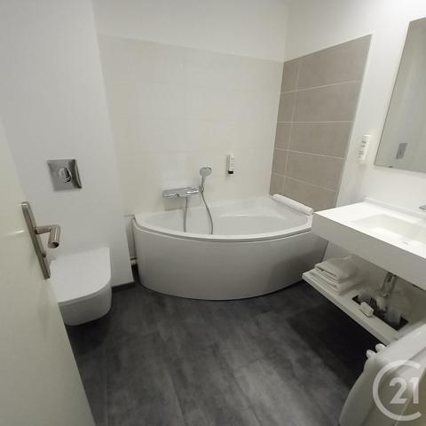 Immeuble à vendre  234,39 m2 MONTLUCON - 03