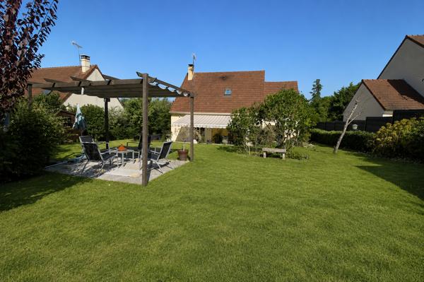 Maison familiale avec grand terrain à Périgny-sur-Yerres