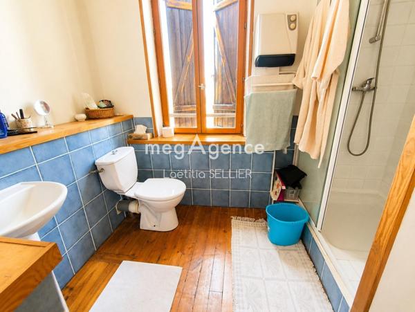 Maison à MONTLUCON, 03100 - 4 pièces 105m²