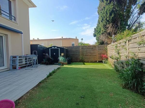 Maison Miramas  3 pièces JARDIN ET STATIONNEMENTS