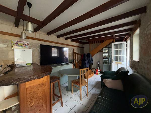 Vente maison Pons : 59 500 € - AJP Immobilier Pons