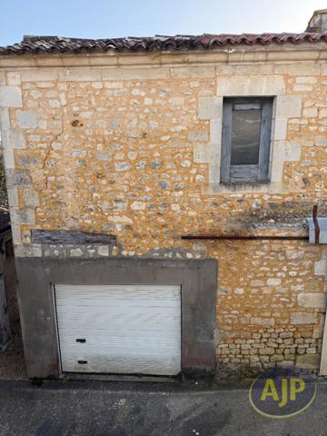 Vente maison Pons : 59 500 € - AJP Immobilier Pons