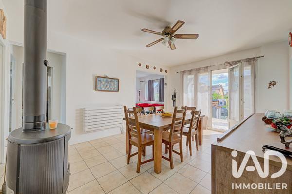 Maison à vendre 7 pièces 137,01 m² Fontenay-en-Parisis
