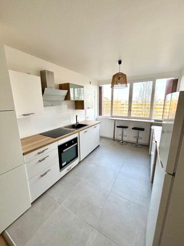 Parc Saint Cyr - 4 pièces  MEUBLEE 66,24m²