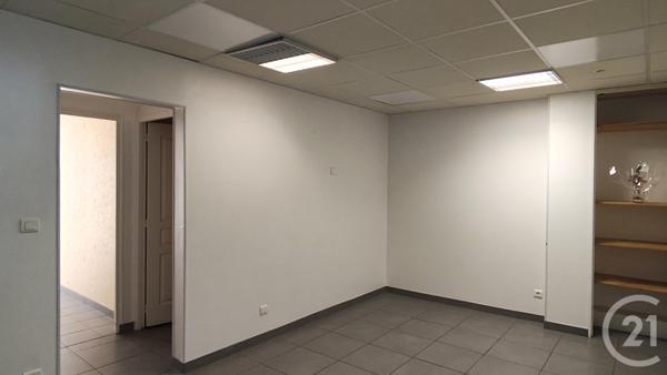 Appartement à vendre  5 pièces - 86,90 m2 SAINTES - 17