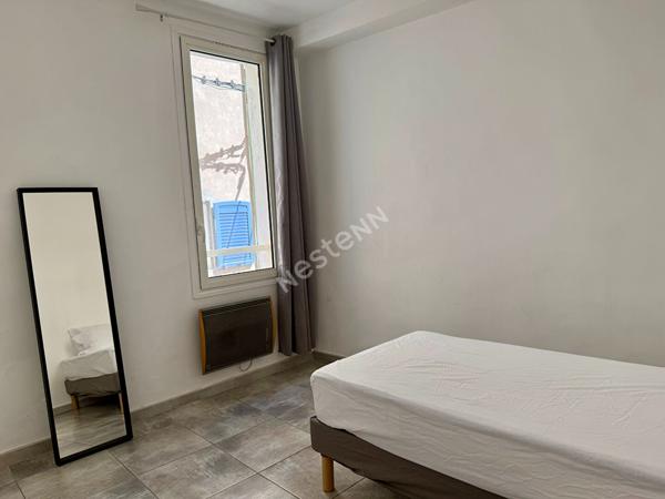 Appartement Rénové en Bord de Mer à La Ciotat - Traversant - Investissement.