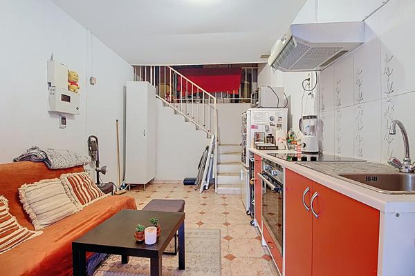 Maison familiale type 4 /5 avec dépendance  de Type 2/3 , Vue dominante
