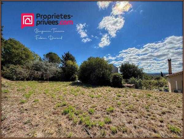 Terrain Draguignan 833 m2