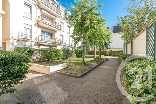 Appartement F5 à vendre  5 pièces - 101,26 m 2   ST MAUR DES FOSSES  - 94
