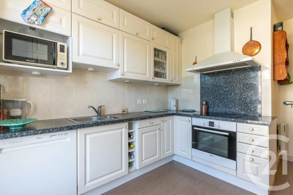 Appartement F5 à vendre  5 pièces - 101,26 m 2   ST MAUR DES FOSSES  - 94