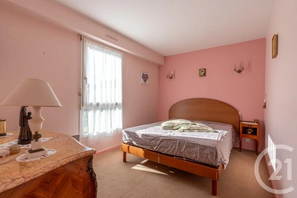 Appartement F5 à vendre  5 pièces - 101,26 m 2   ST MAUR DES FOSSES  - 94