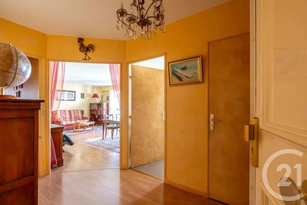 Appartement F5 à vendre  5 pièces - 101,26 m 2   ST MAUR DES FOSSES  - 94