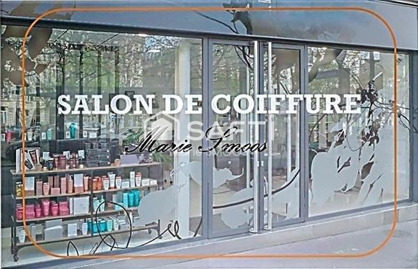 Grand Salon de caractère de 3 pièces dans rue commerçante recherchée du quartier GLACIERE