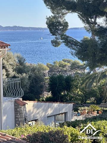 Villa contemporaine vue mer