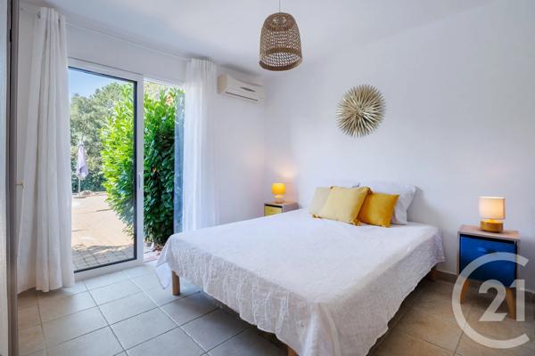 Maison à vendre  5 pièces - 132 m 2   LECCI  - 201