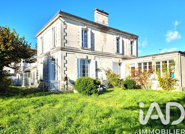 Maison à vendre 9 pièces 264 m² Cognac