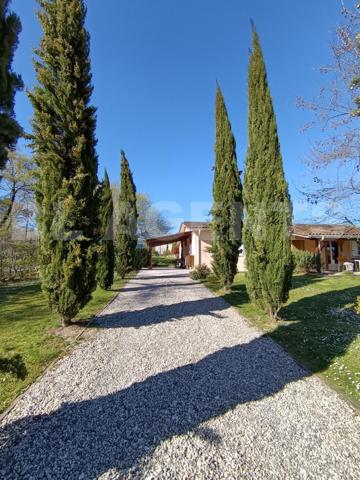 Grande Villa avec piscine privée dans un cadre privilégié du Sud Charente !
