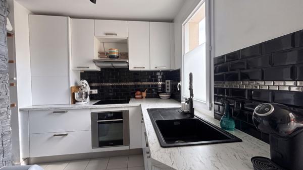 Appartement  4 pièces 80.85 m2 avec terrasse 33m2