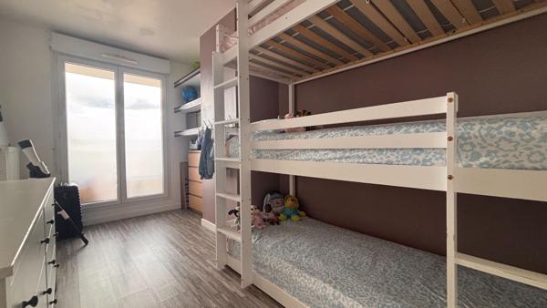 Appartement  4 pièces 80.85 m2 avec terrasse 33m2