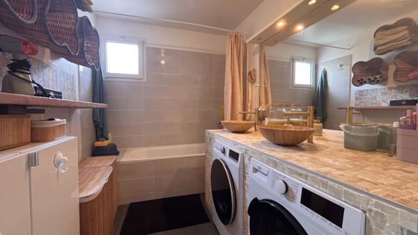 Appartement  4 pièces 80.85 m2 avec terrasse 33m2