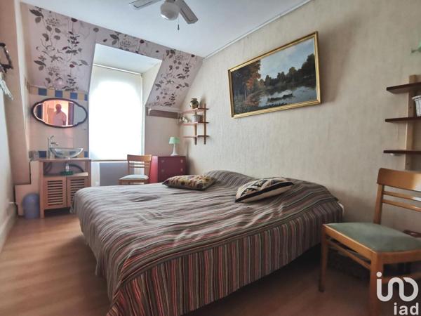 Maison 5 pièces de 140 m² à Saint-Honoré-les-Bains (58360)