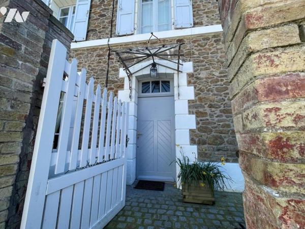 SAINT-MALO - Maison de charme de 246m² avec dépendance.