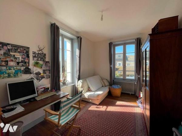 SAINT-MALO - Maison de charme de 246m² avec dépendance.