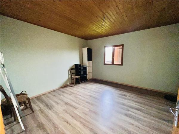 Maison à vendre 139 700 € Brugnac 4 p 125 m² DPE