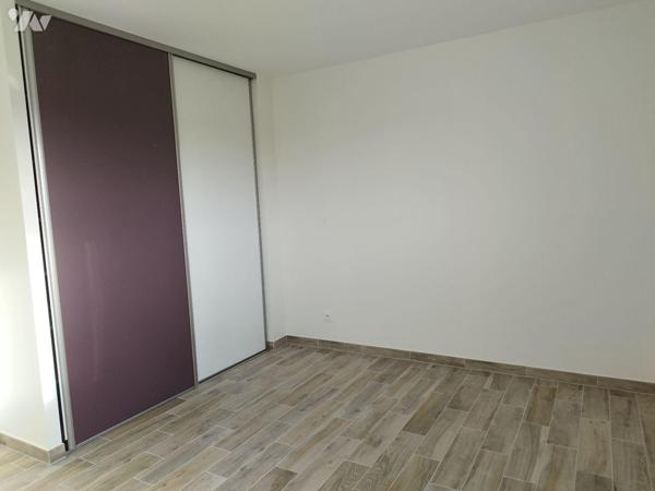 Pavillon de plain-pied de 2019 composé d'une entrée, séjour-salon, cuisine, cellier, WC, chambr...