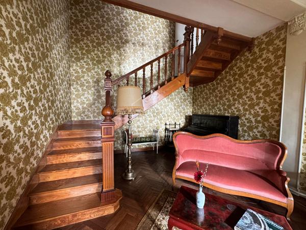 Propriété en Pierre avec Vue sur la Dordogne à Bourg-sur-Gironde