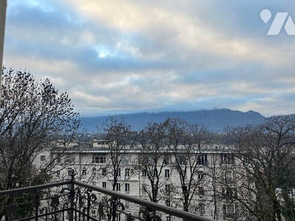 Appartement rénové à AIX LES BAINS