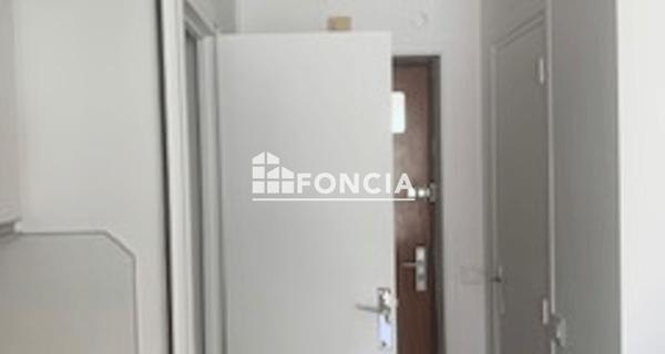 À vendre Studio 31.64 m² - Paris 75010