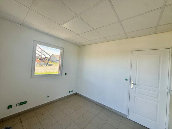 Entrepôt / local industriel Cancale 450m2 sur 1262 m2 de terrain