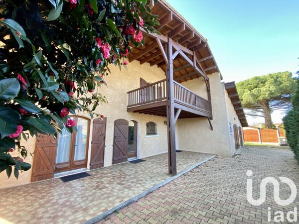 Maison 5 pièces de 246 m² à Arès (33740)