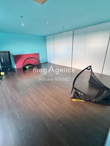 Maison à Domart-en-Ponthieu, 80620 - 7 pièces 158m²