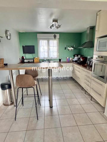 Maison à Domart-en-Ponthieu, 80620 - 7 pièces 158m²