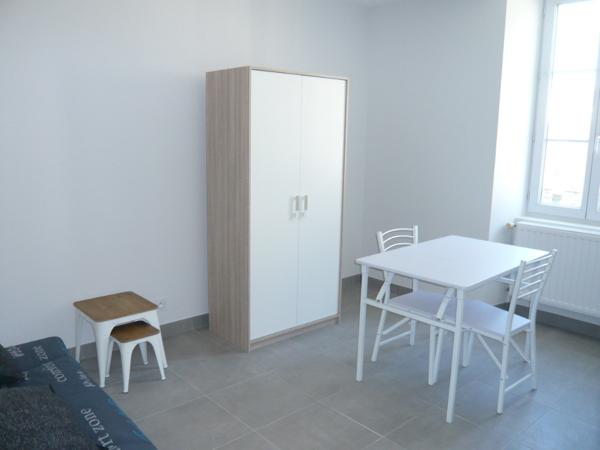 Studio meublé LAVAL