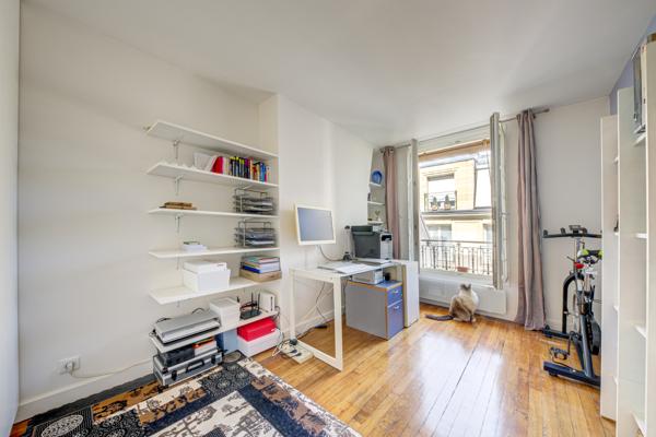 Appartement
         5 pièces
        - 91 m² Bien prestige 1 280 000 € *