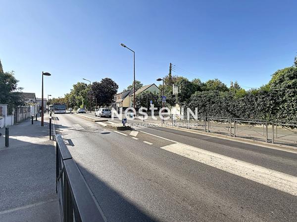 Cession Droit au Bail toutes activités possible, Gonesse Gare 70m² + parking privé