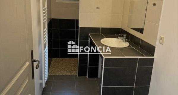 Location Maison 3 pièces 62.29 m² - Uchaux 84100