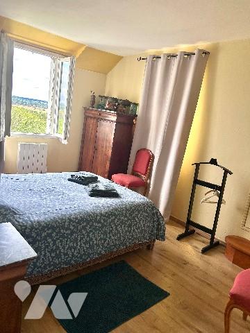 À vendre – Charmante maison avec vue panoramique à Nazelles-Négron