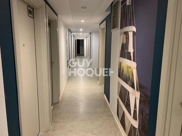 STUDIO MEUBLE RESIDENCE ETUDIANTE MODERNE: ETAT NEUF !
