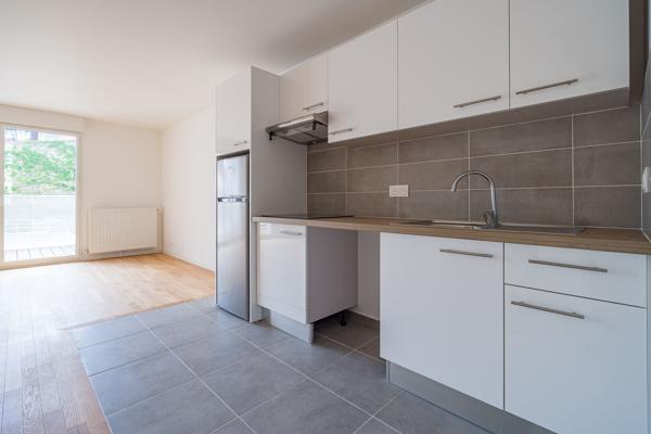 Appartement Asnières Sur Seine 3 pièce(s) VIDE 84 m2 duplex